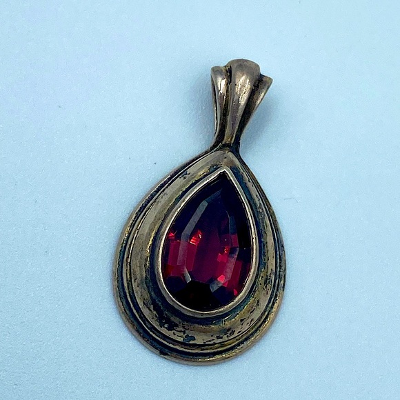 Red Jewel Necklace piece - Picture 3 of 3